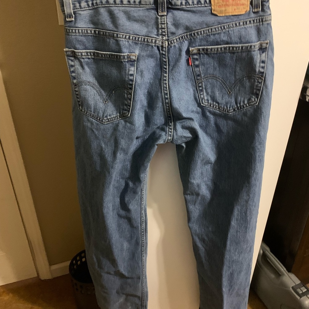 Levi Jeans - Picture 5 of 9